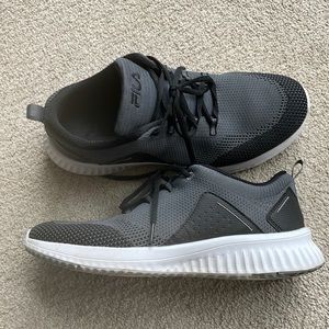 FILA sneakers size US male 11.